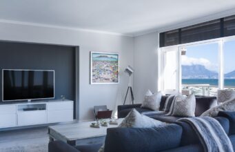 Three Smart Ways to Update Your Living Room On a Budget