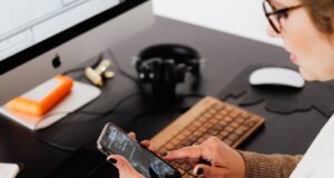 What You Need to Consider Before You Pick a Phone Plan