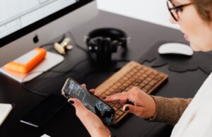 What You Need to Consider Before You Pick a Phone Plan