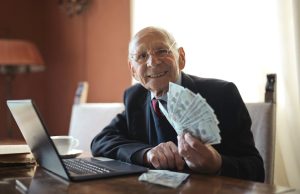 Smart Financial Planning for Seniors with Retirement Options